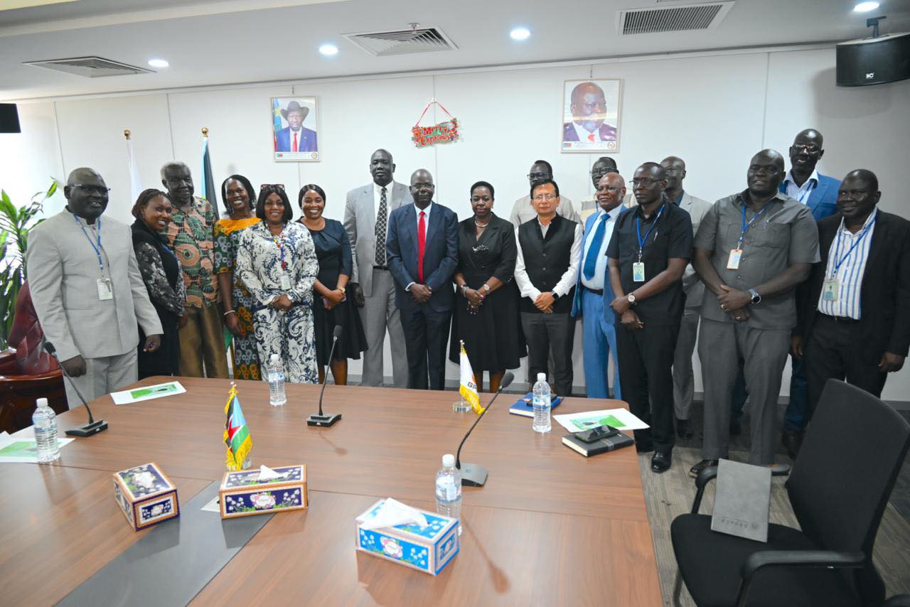 The R. Hon.Speaker of the Transitional National Legislative Assembly Offers Condolences to GPOC Partners for the Death of Engineers in the Unity State Plane Crash