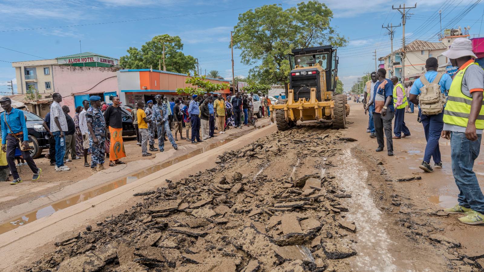 Major Road Maintenance Initiative Launched in Juba Amid Government Emphasis on Community Partnership